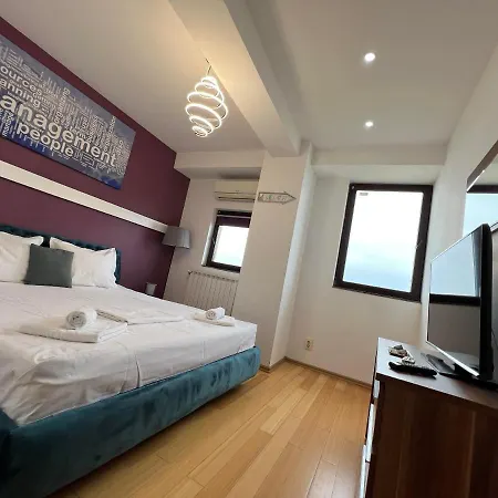 Bari Luxury Mamaja