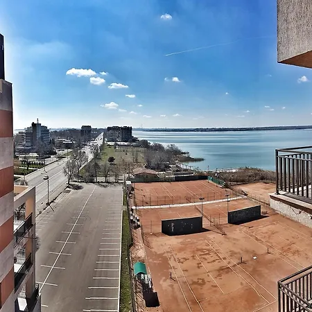 Bari Luxury *